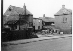 Demolition of old cottages on Queen Street